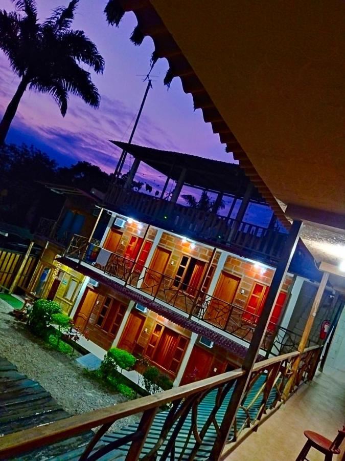 Hostal Tierra Y Mar Montañita Esterno foto
